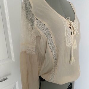 American Eagle Cream Boho Peasant Lace Detail Sleeve S